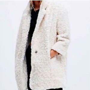 Urban Outfitters Anthropologie Medium 3/4 Sleeve Cream Teddy Coat Jacket FLUFFY!